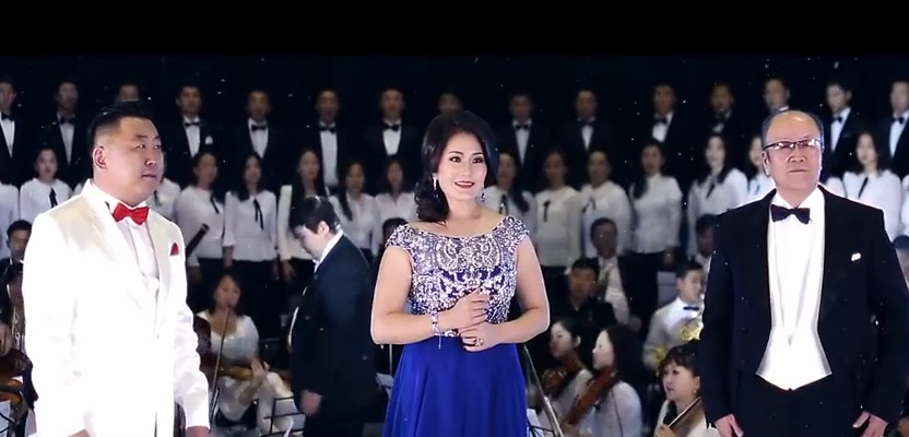 Дуучин Д.Хишигбаяр, Р.Дэлгэрмаа нар “Сүлд модны наадам” дууг шинэчлэн дуулжээ